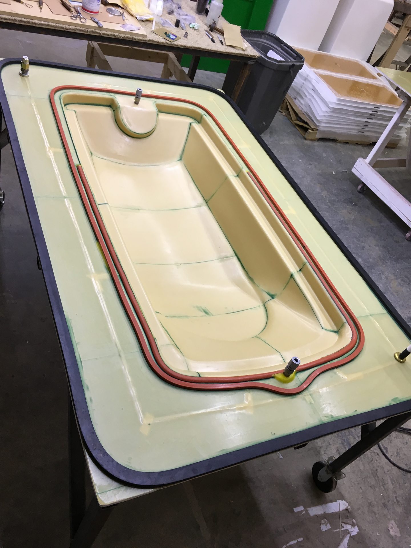 RTM tool with gasket seal ready for closing